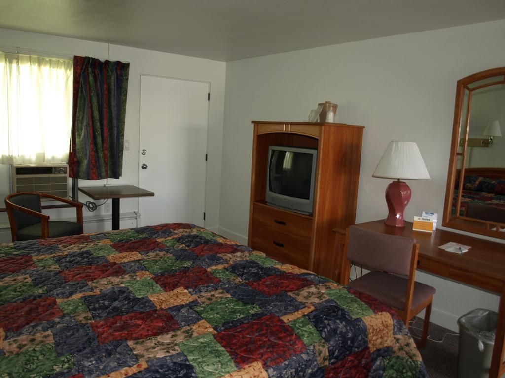 Eastgate Inn Littleton Room photo