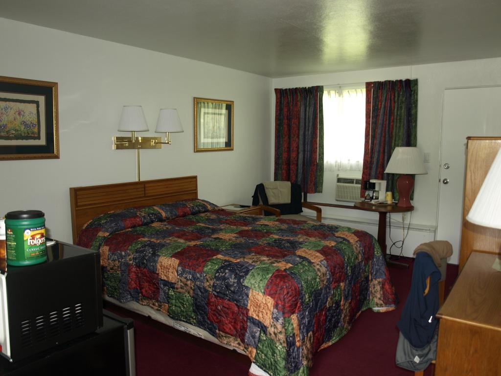 Eastgate Inn Littleton Room photo