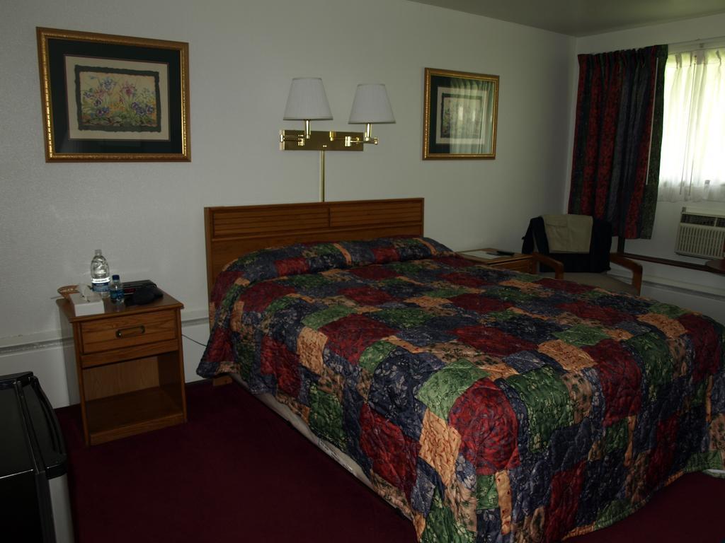 Eastgate Inn Littleton Room photo